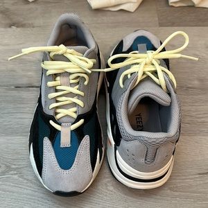 adidas Yeezy Boost 700 V1 Wave Runner. Worn maybe 2 times! Like new. Size 5